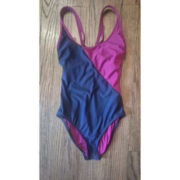 All In Motion Athletic Toning One-piece Bathingsuit Swimsuit Women's Size Medium - Picture 1 of 3
